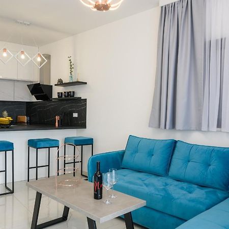 Palm Springs Apartment Trogir Bagian luar foto