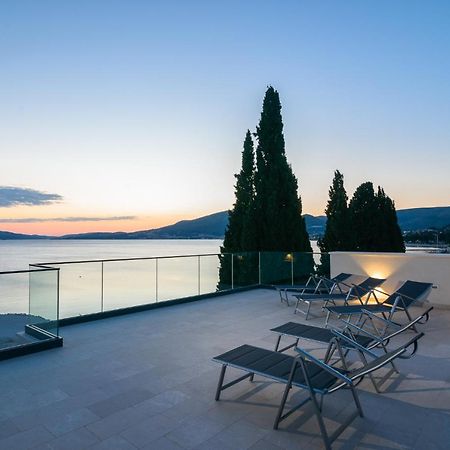 Palm Springs Apartment Trogir Bagian luar foto