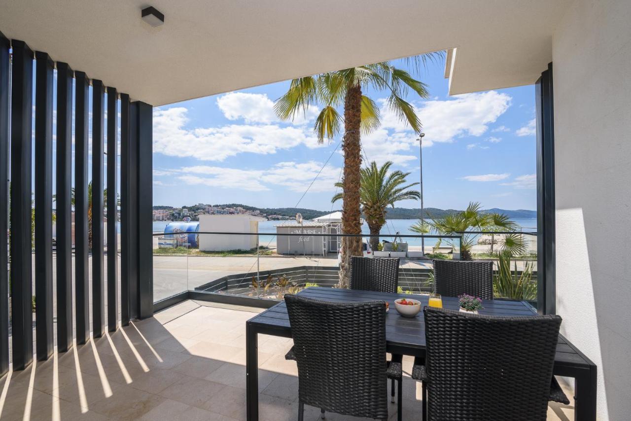 Palm Springs Apartment Trogir Bagian luar foto