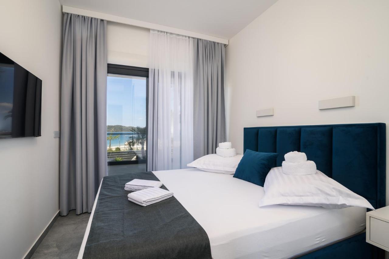 Palm Springs Apartment Trogir Bagian luar foto