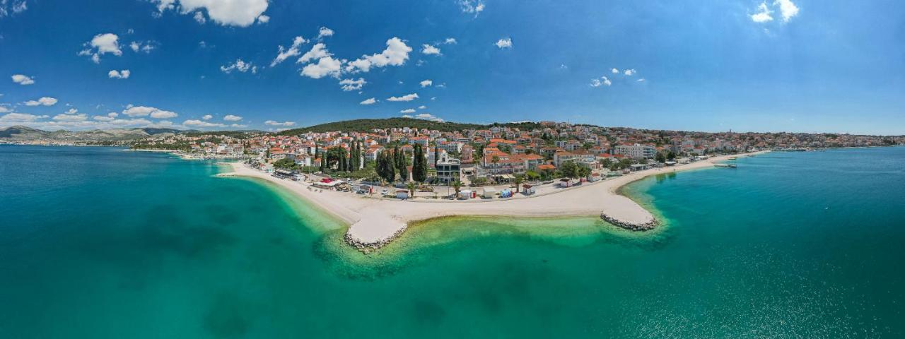 Palm Springs Apartment Trogir Bagian luar foto