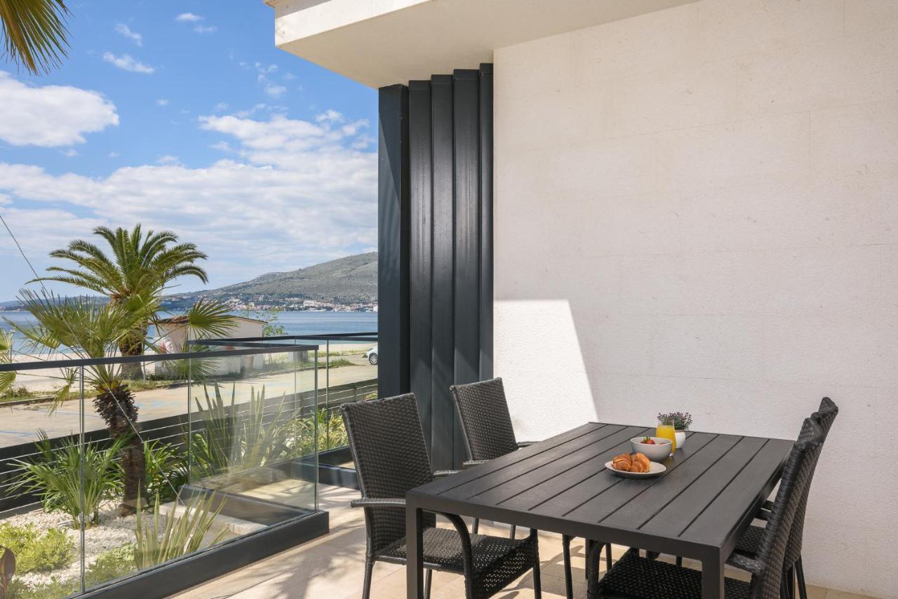 Palm Springs Apartment Trogir Bagian luar foto