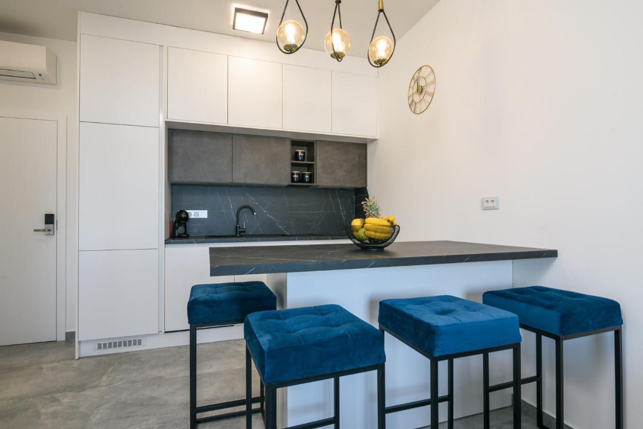 Palm Springs Apartment Trogir Bagian luar foto
