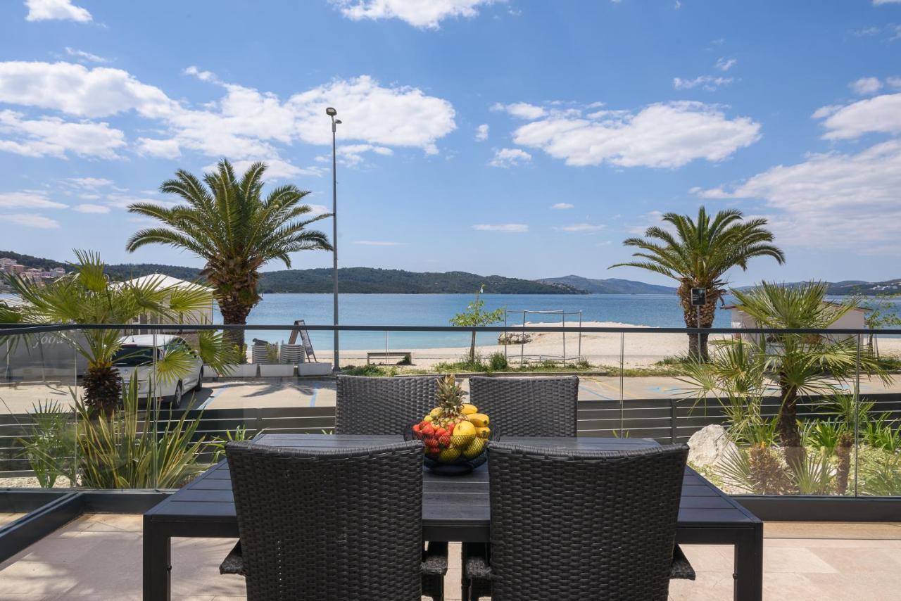 Palm Springs Apartment Trogir Bagian luar foto