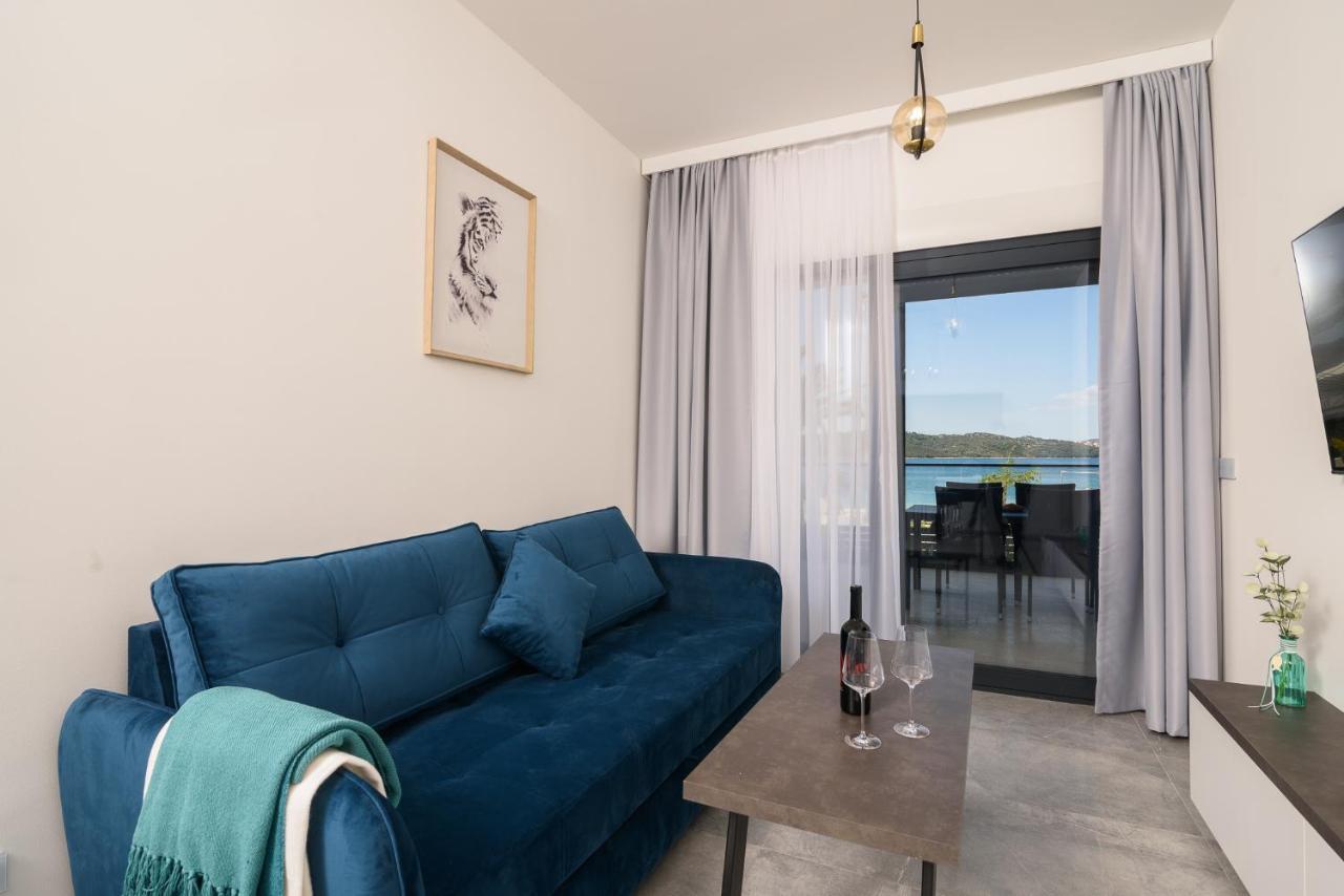 Palm Springs Apartment Trogir Bagian luar foto